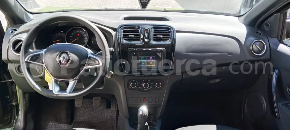 Foto 5 de Renault Logan zen fase II