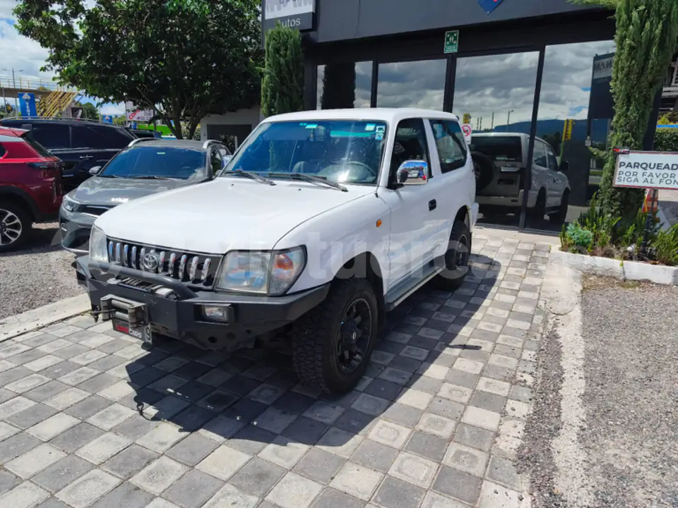 Foto 3 de Toyota Land Cruiser Prado GX