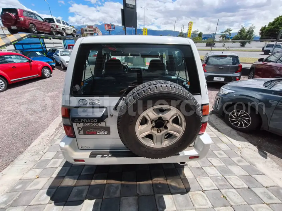 Foto 5 de Toyota Land Cruiser Prado GX