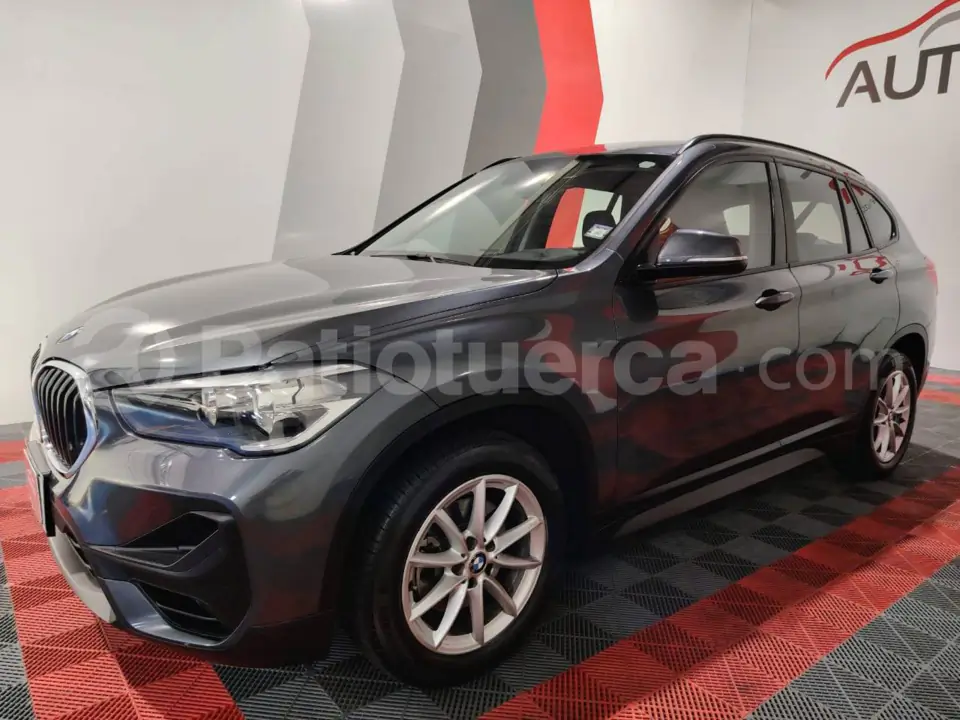Foto 1 de BMW X1