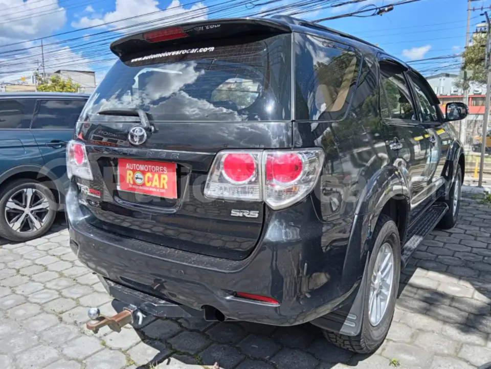 Foto 3 de Toyota Fortuner 2.7