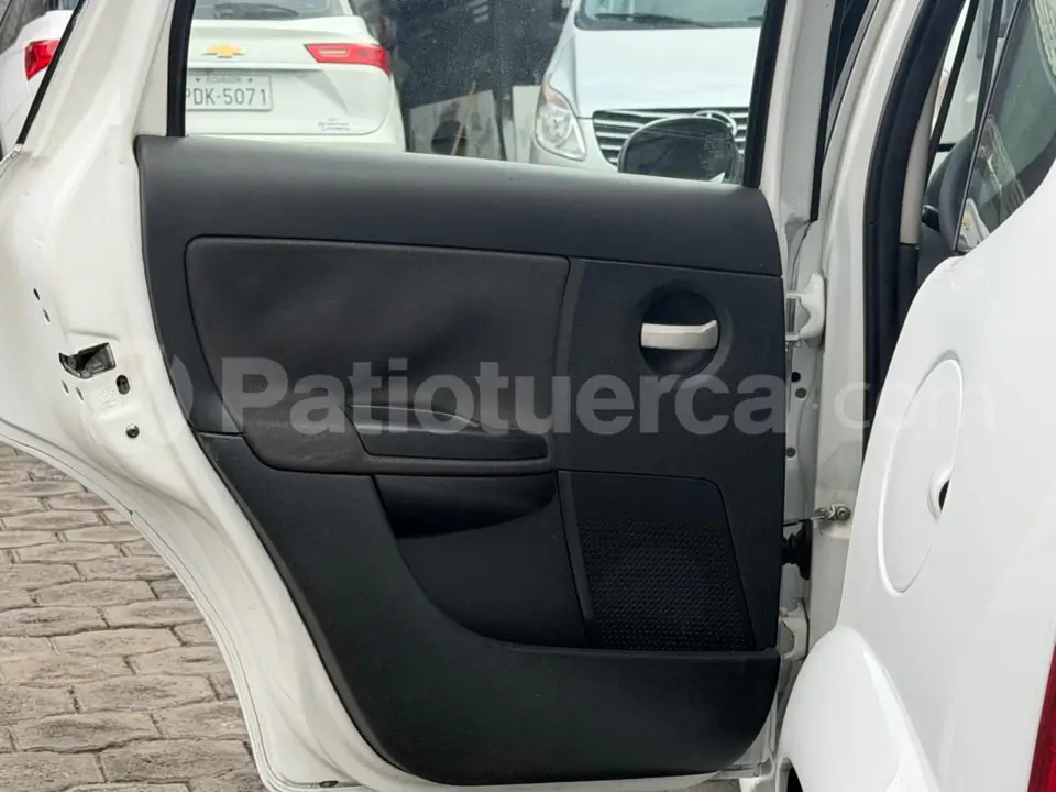 Foto 10 de Citroen C3 SX