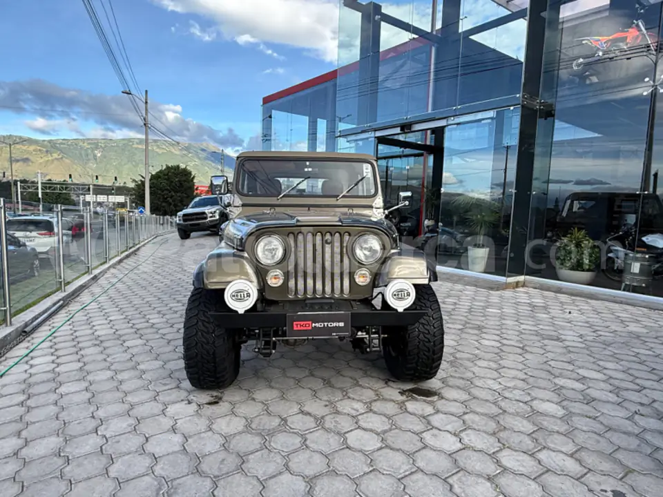 Foto 1 de Jeep CJ-7