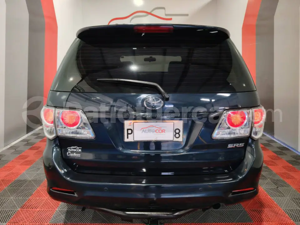 Foto 7 de Toyota Fortuner 2.7