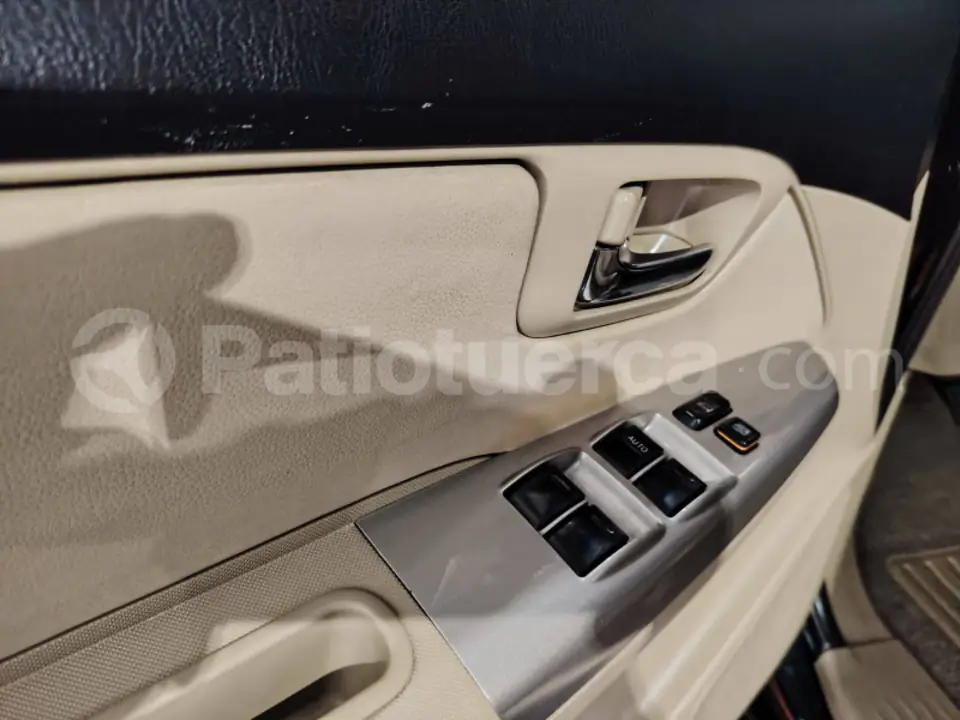 Foto 19 de Toyota Fortuner 2.7