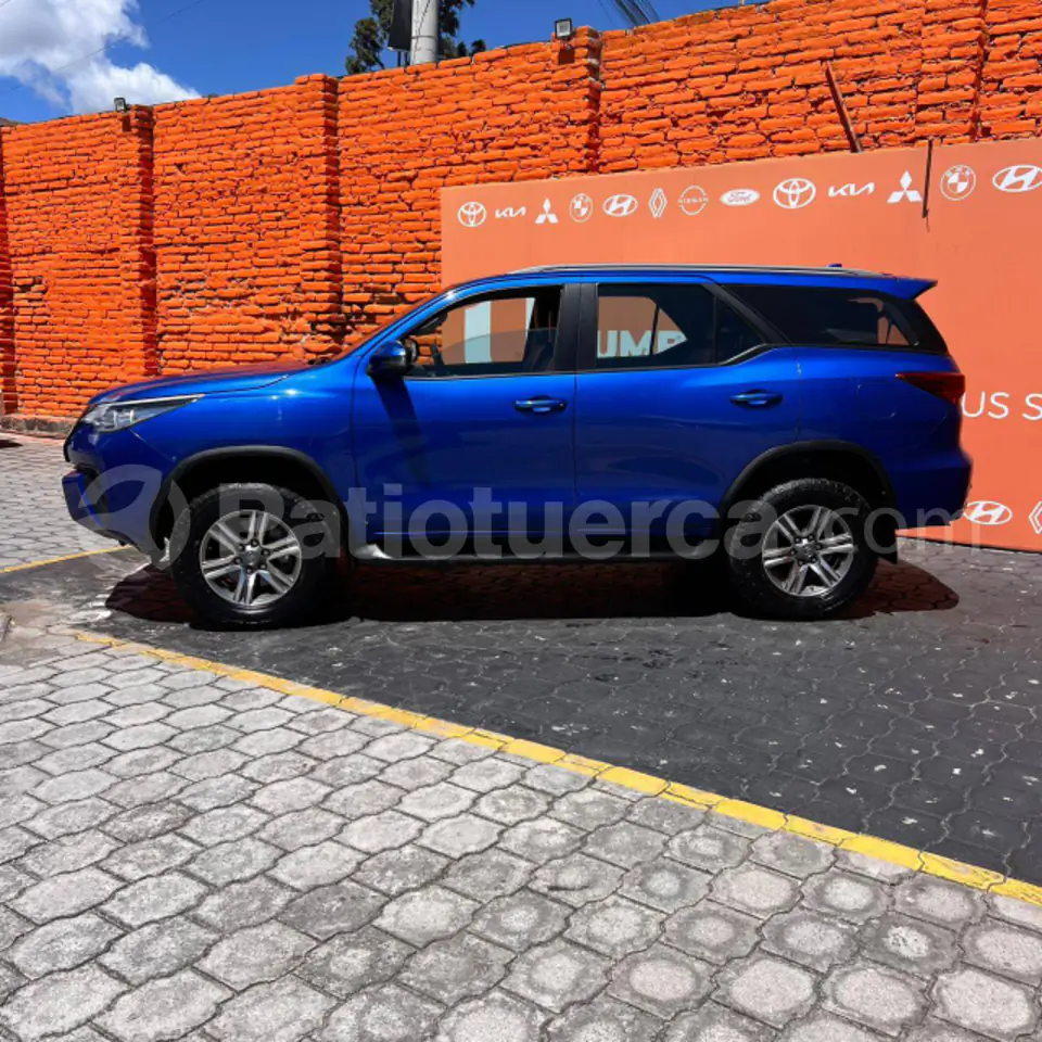 Foto 5 de Toyota New Fortuner