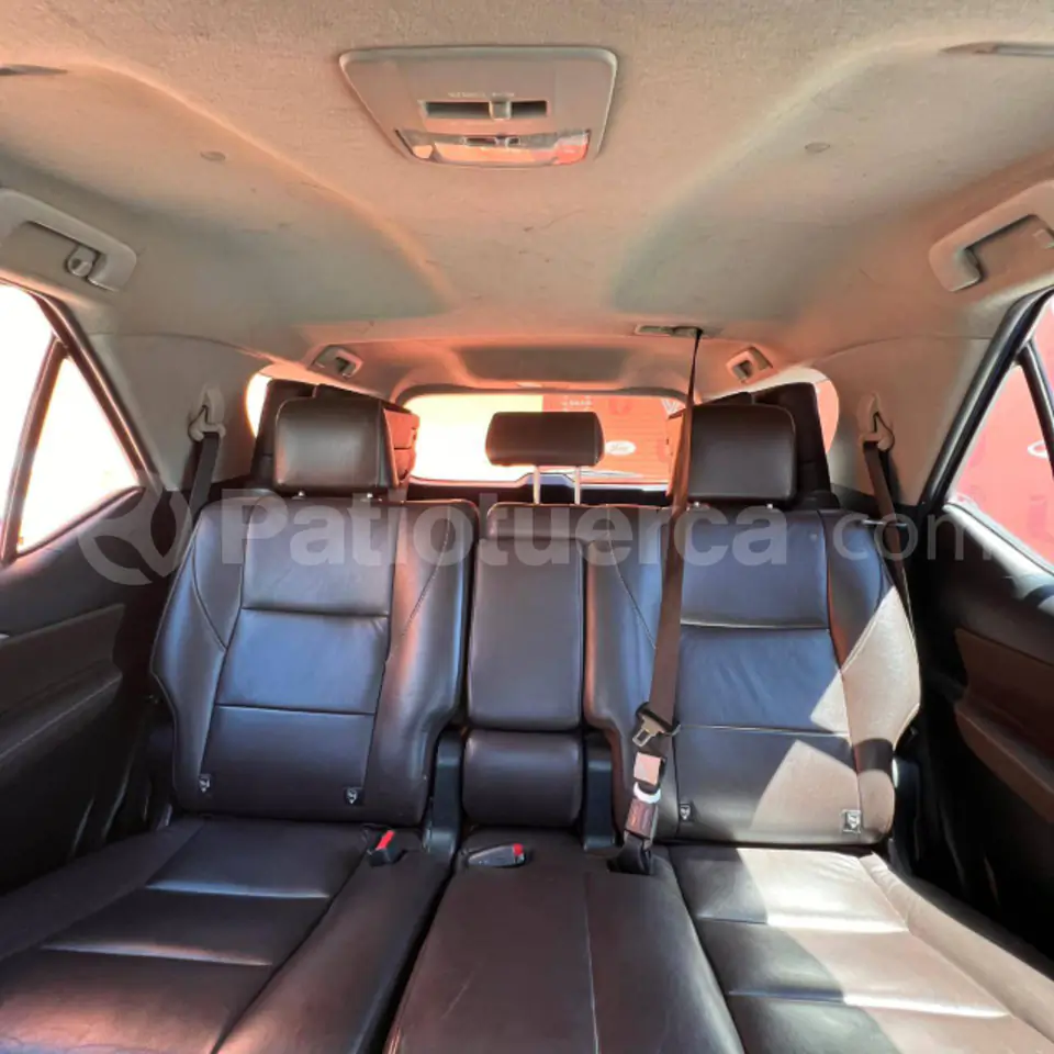 Foto 7 de Toyota New Fortuner
