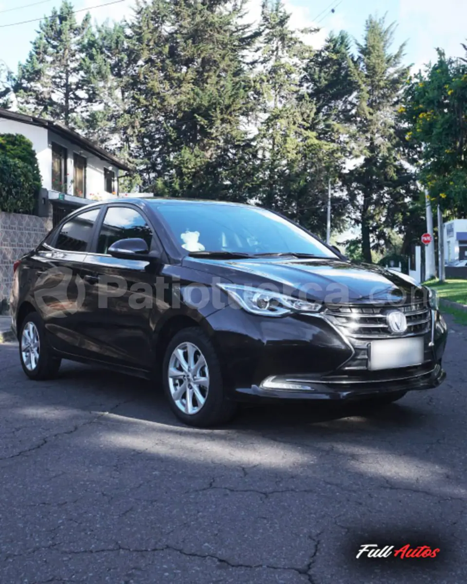 Foto 4 de Changan Alsvin