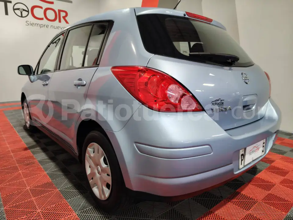 Foto 9 de Nissan Tiida