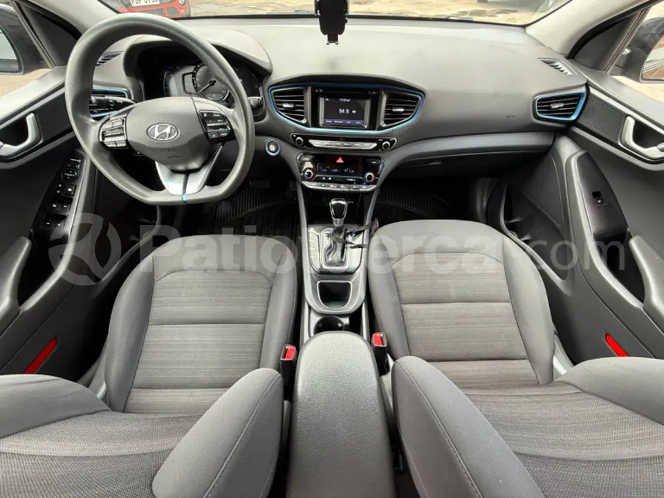 Foto 8 de Hyundai Ioniq Hybrid