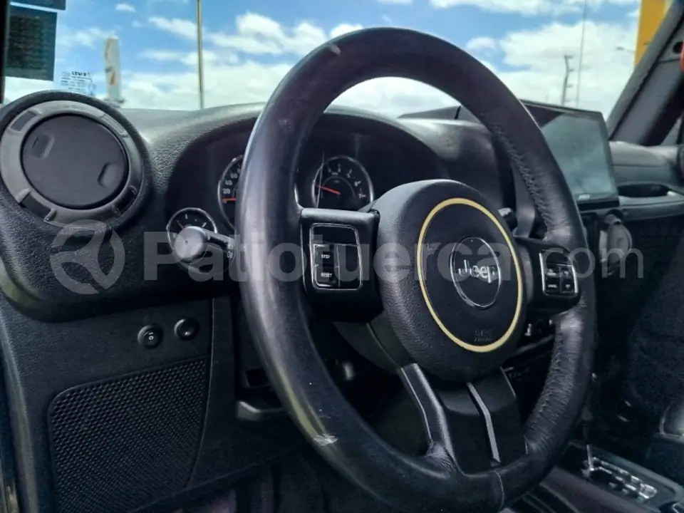Foto 8 de Jeep Wrangler Sport