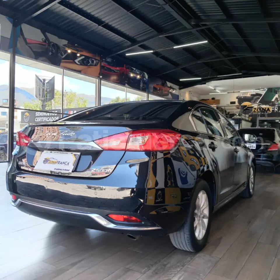 Foto 11 de Zotye Z500