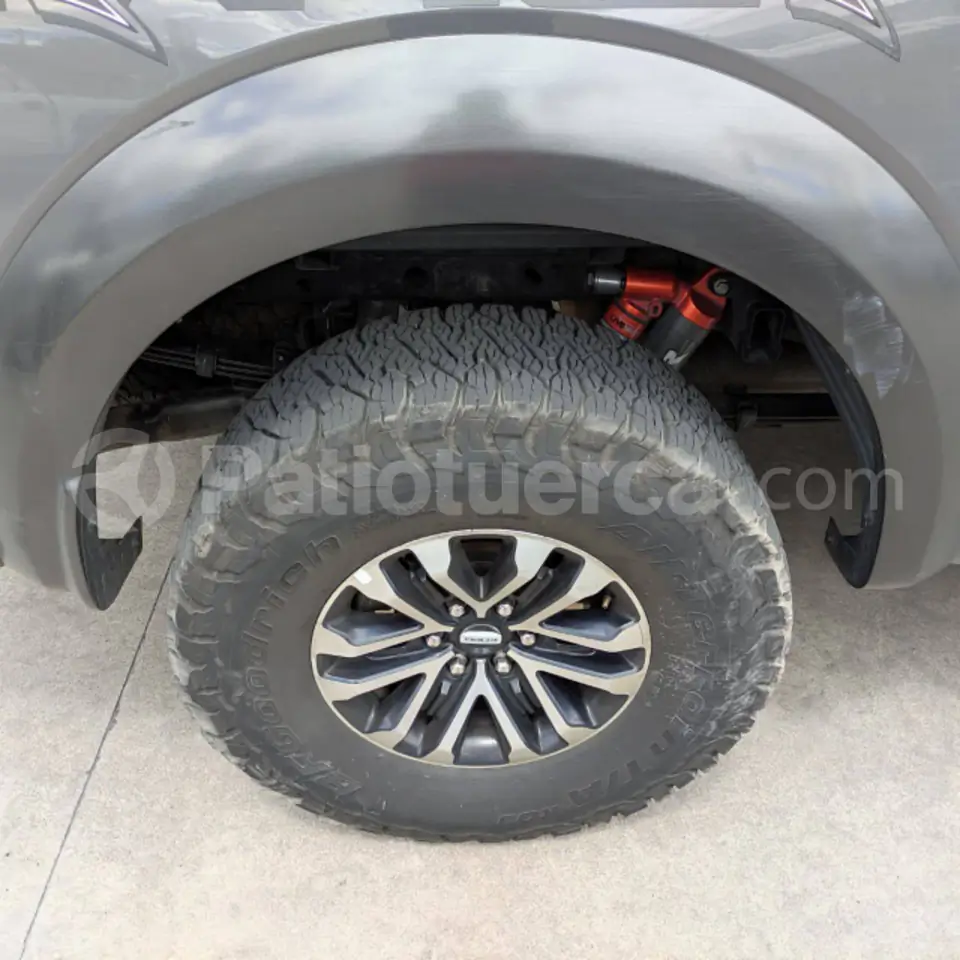 Foto 25 de Ford F150 Raptor AC