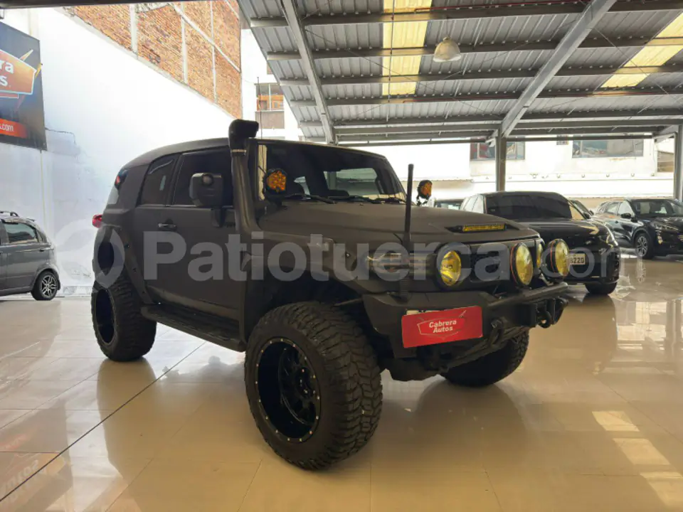 Foto 3 de Toyota FJ Cruiser