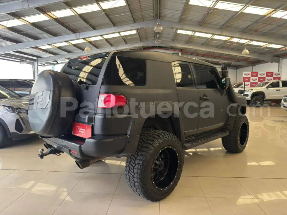 Foto 10 de Toyota FJ Cruiser