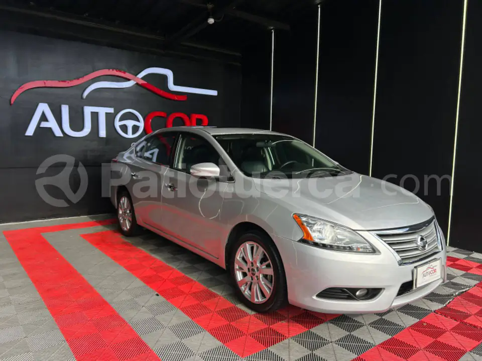 Foto 5 de Nissan Sentra Exclusive