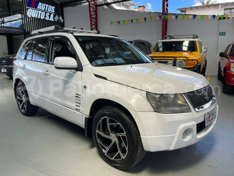 Foto 2 de Suzuki Grand Vitara SZ