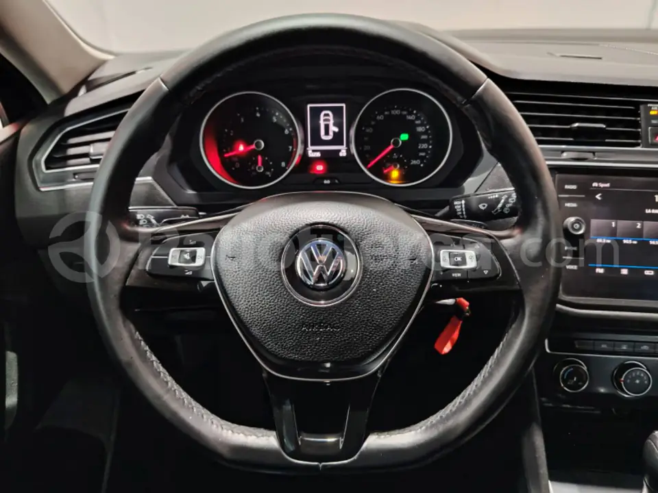 Foto 17 de Volkswagen Tiguan Trendline