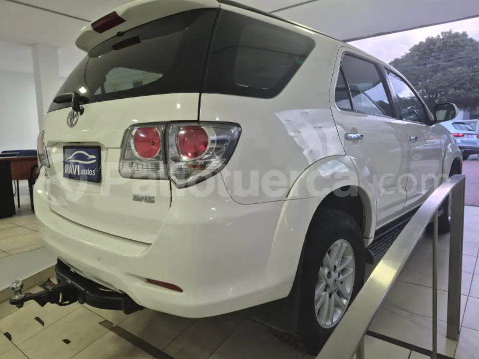 Foto 13 de Toyota Fortuner 2.7