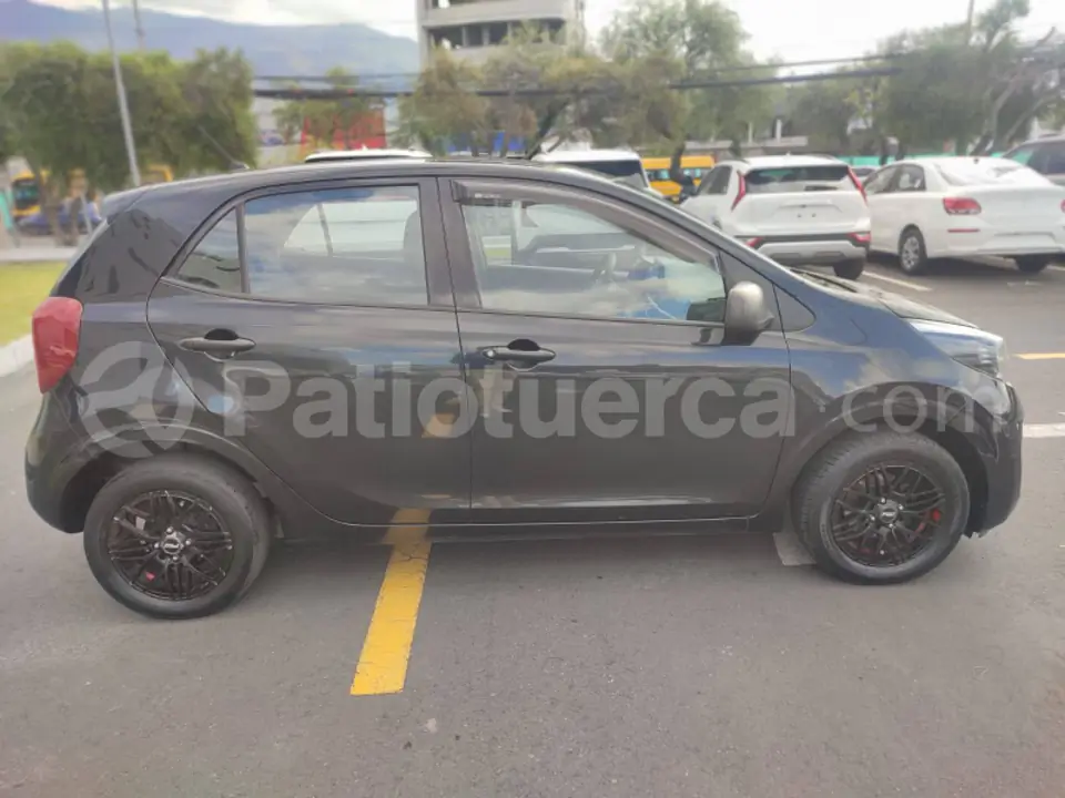 Foto 4 de Kia PICANTO LX