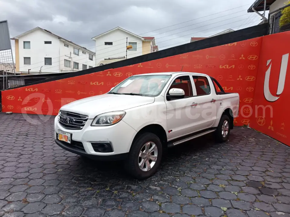 Foto 2 de JAC T6 LUXURY