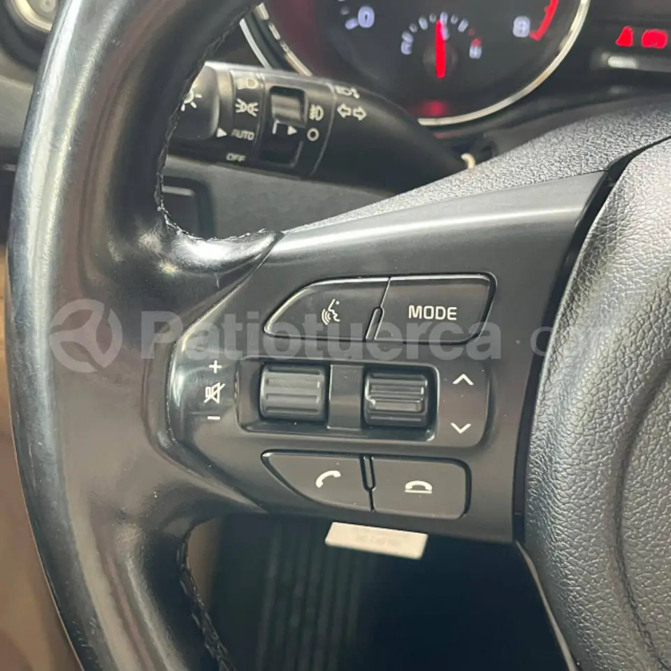 Foto 11 de Kia Carnival