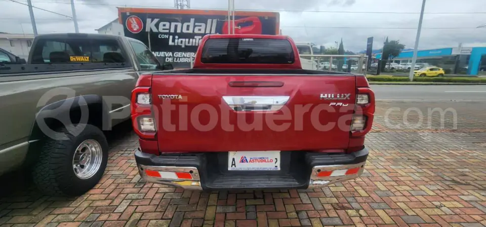 Foto 3 de Toyota Hilux CD 4x4 Diesel