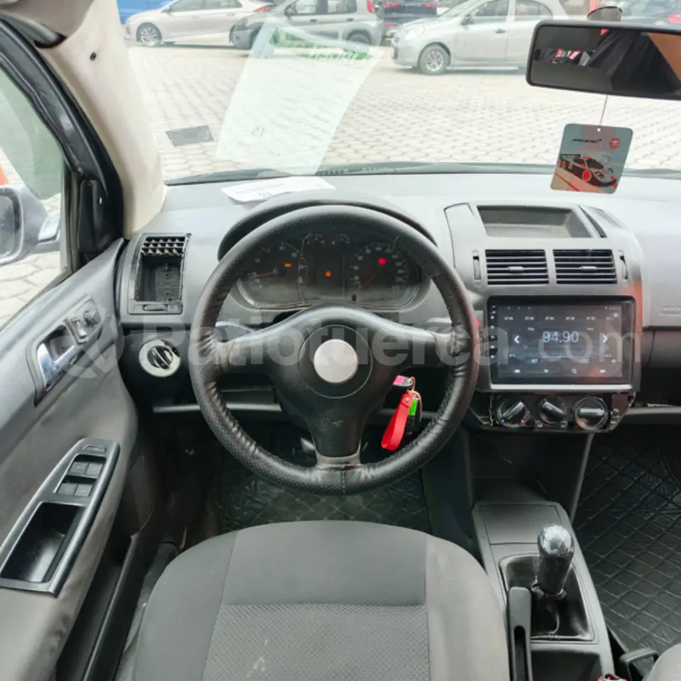 Foto 6 de Volkswagen POLO CONFORTLINE