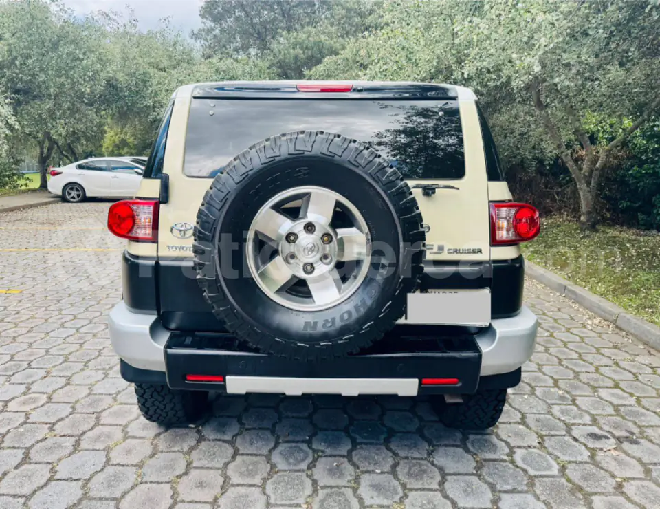 Foto 7 de Toyota FJ Cruiser