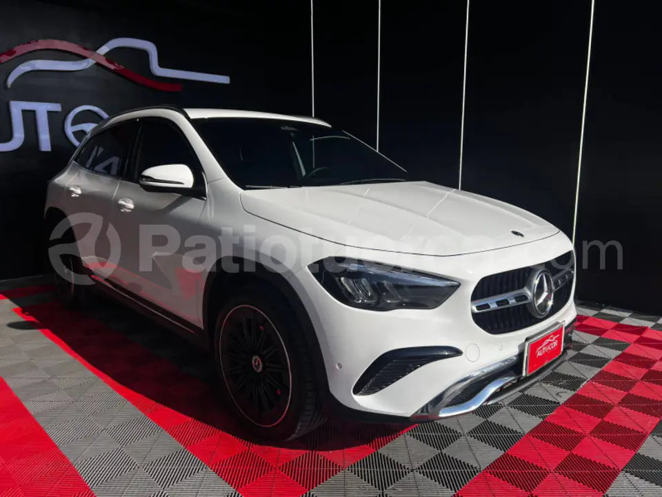 Foto 2 de Mercedes Benz GLA 250