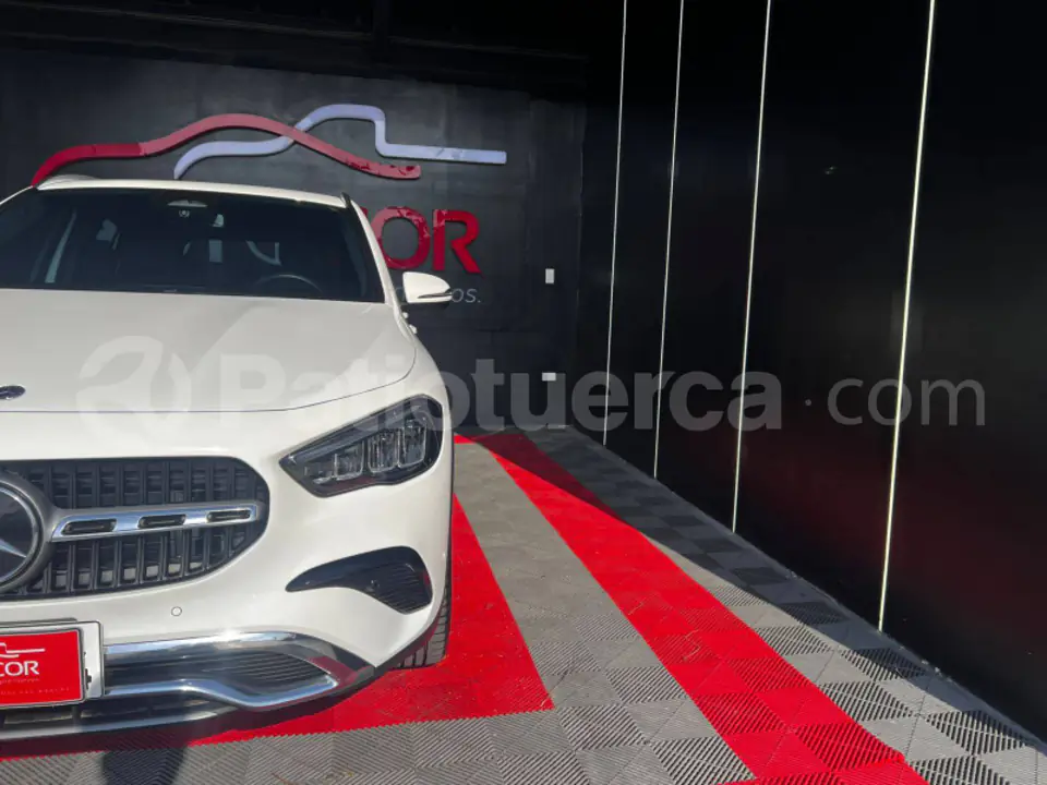 Foto 5 de Mercedes Benz GLA 250
