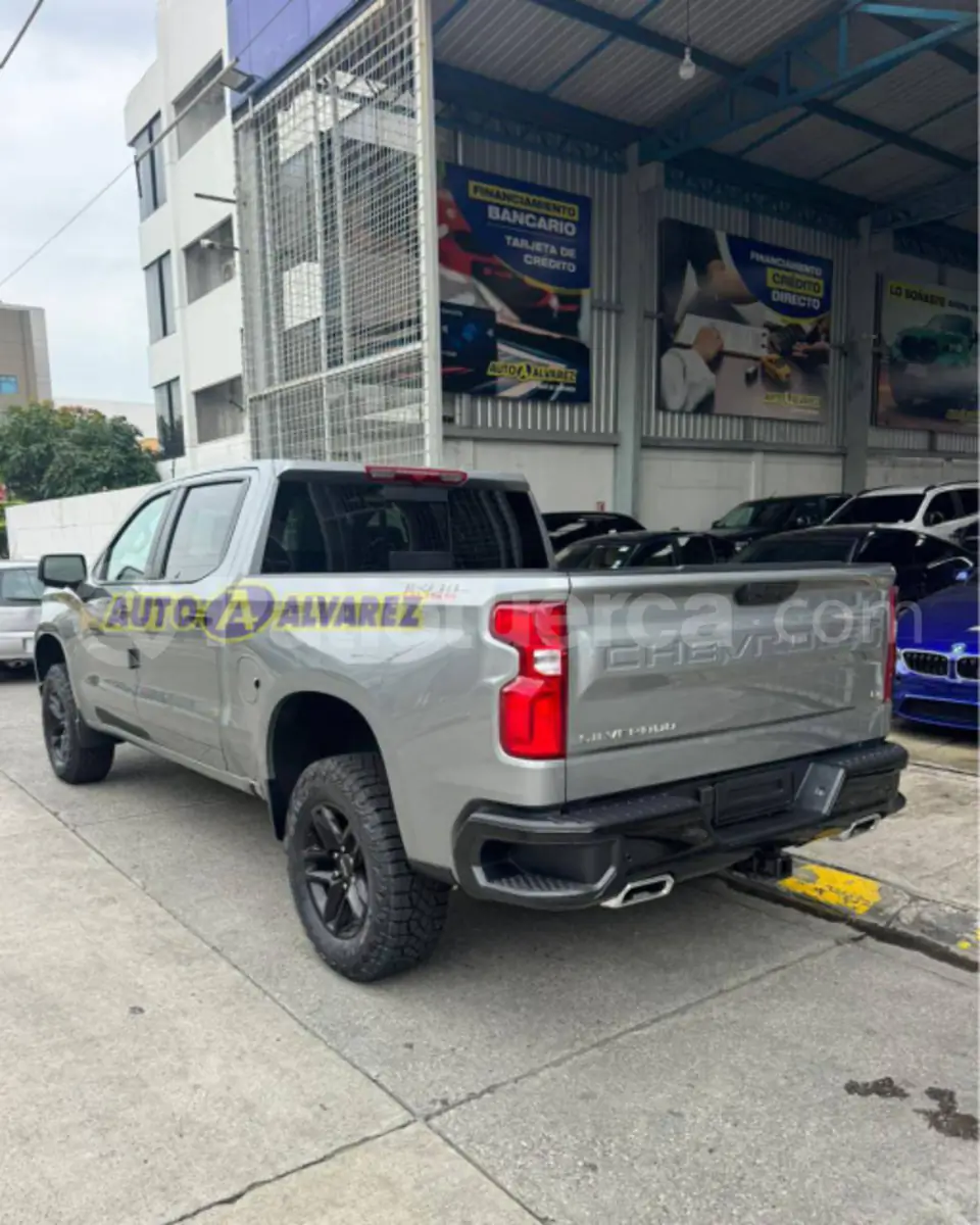 Foto 8 de Chevrolet Silverado Trailboss Z71 AC