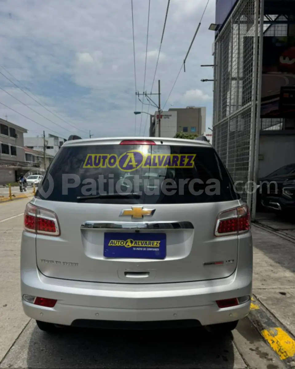 Foto 3 de Chevrolet TrailBlazer DSL LTZ TA 2.8