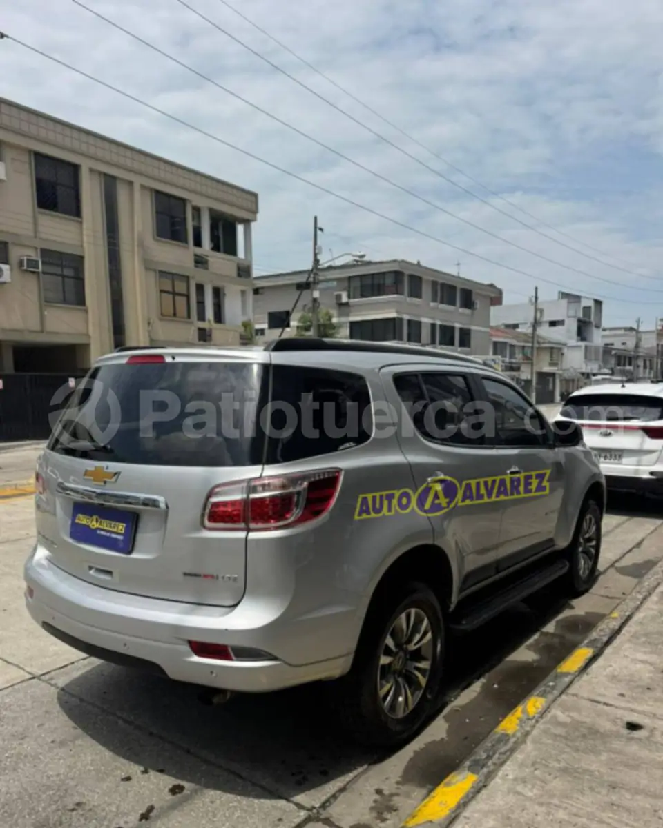 Foto 5 de Chevrolet TrailBlazer DSL LTZ TA 2.8