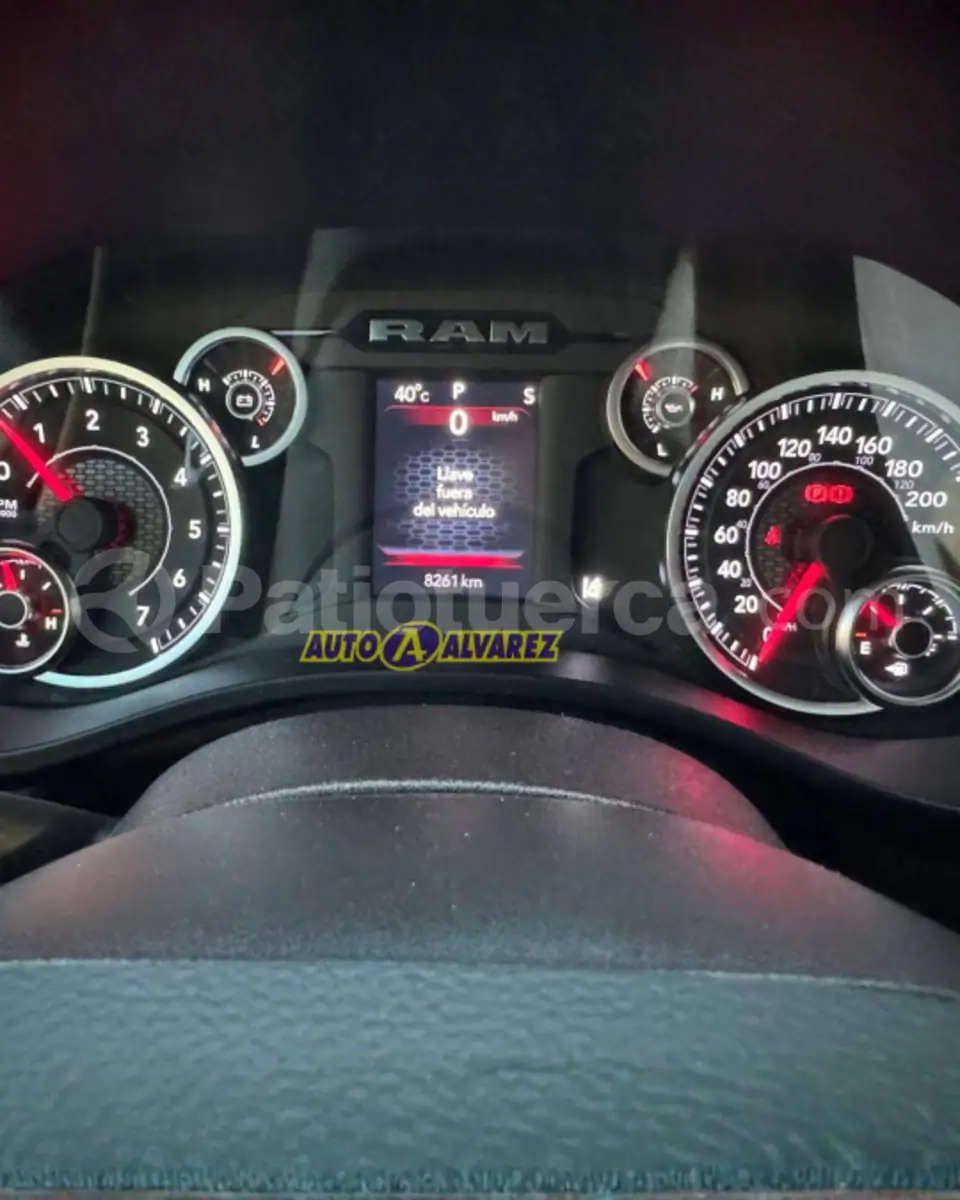 Foto 10 de Dodge RAM 1500