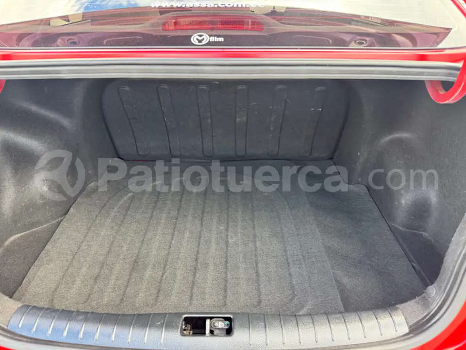 Foto 9 de Kia Soluto LX