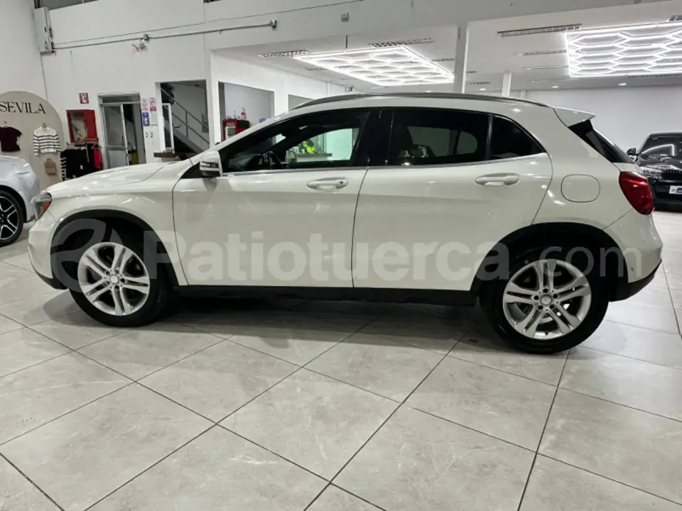 Foto 6 de Mercedes Benz GLA 180