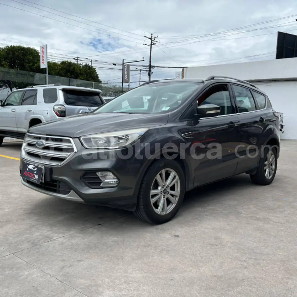 Foto 1 de Ford Escape S