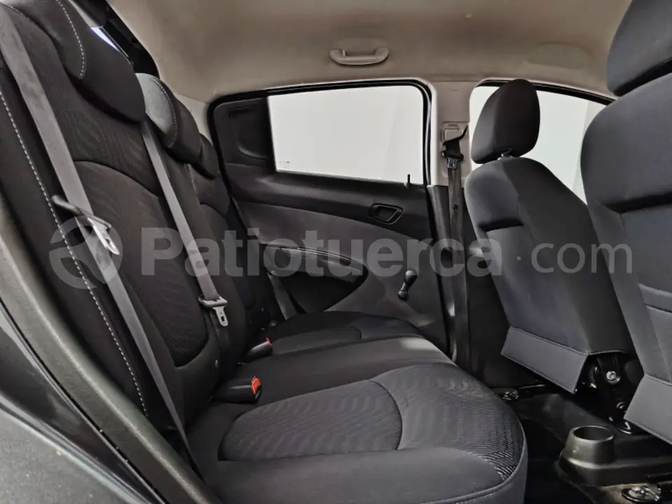 Foto 9 de Chevrolet SPARK GT LS