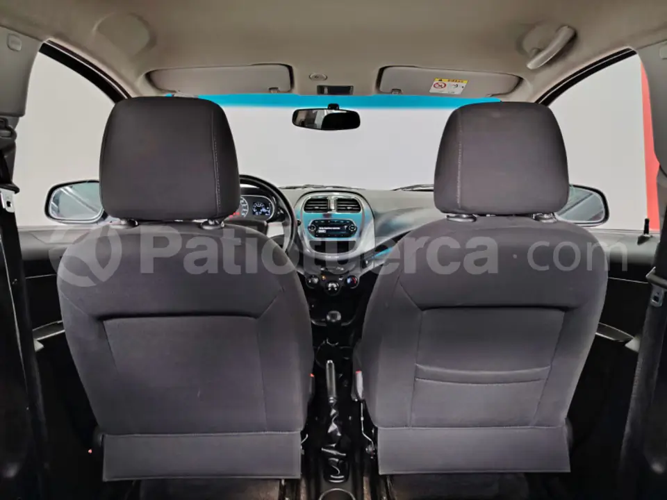 Foto 10 de Chevrolet SPARK GT LS