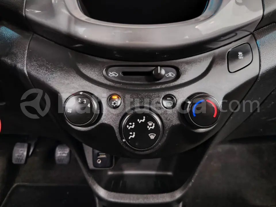 Foto 13 de Chevrolet SPARK GT LS