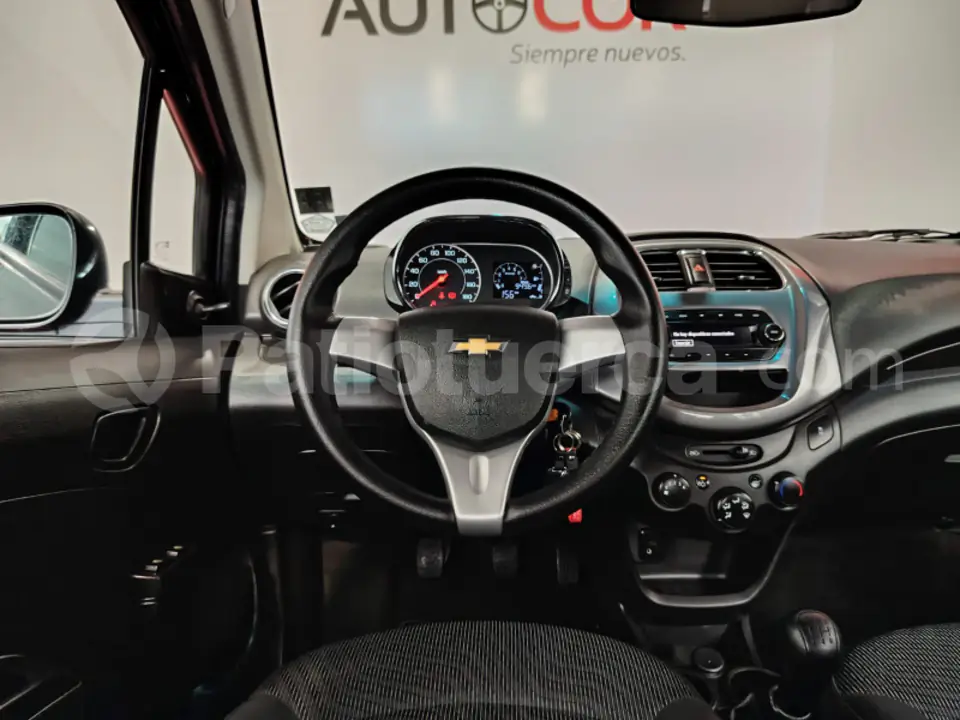 Foto 15 de Chevrolet SPARK GT LS