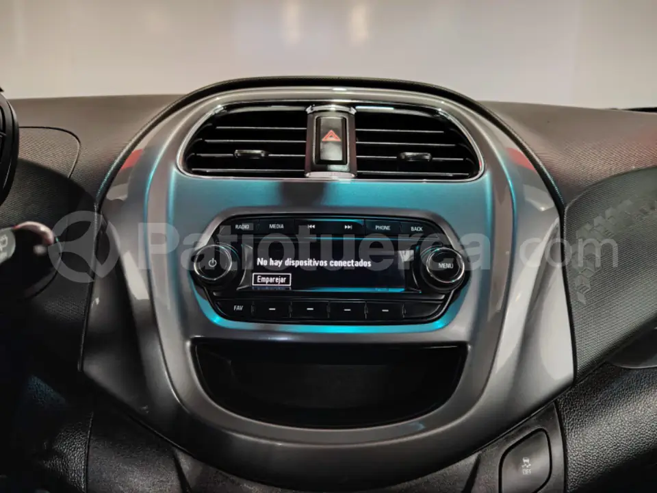 Foto 16 de Chevrolet SPARK GT LS