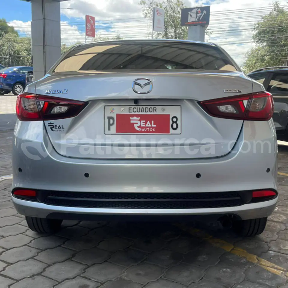 Foto 4 de Mazda 2