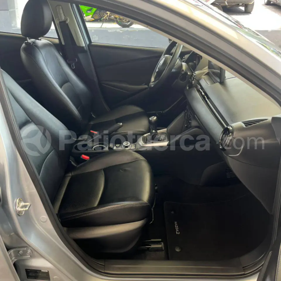 Foto 15 de Mazda 2