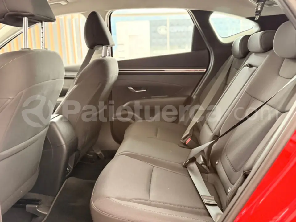 Foto 13 de Hyundai TUCSON NX4E GL