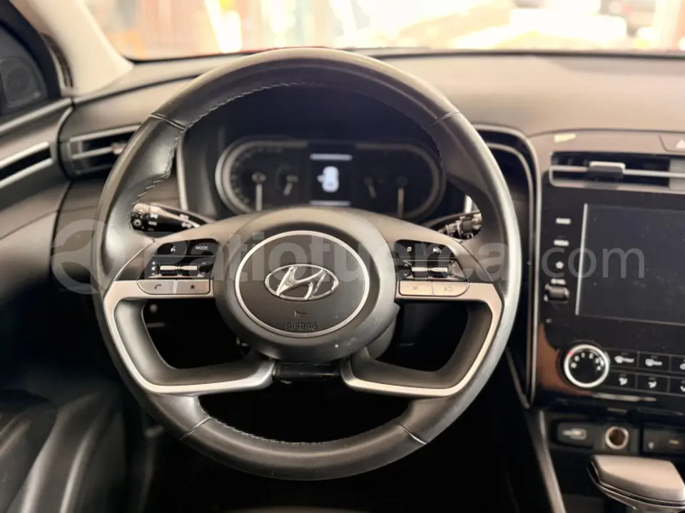 Foto 15 de Hyundai TUCSON NX4E GL