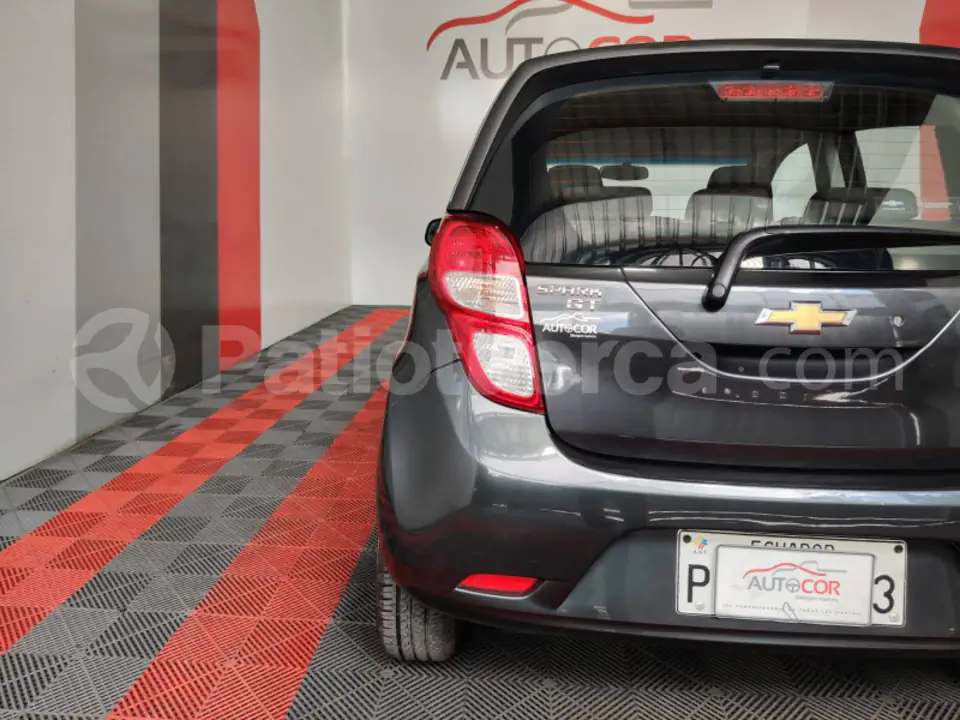 Foto 8 de Chevrolet Spark GT