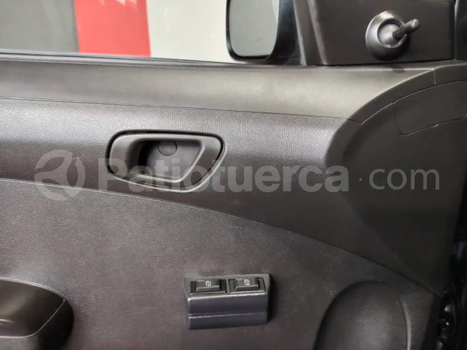 Foto 10 de Chevrolet Spark GT
