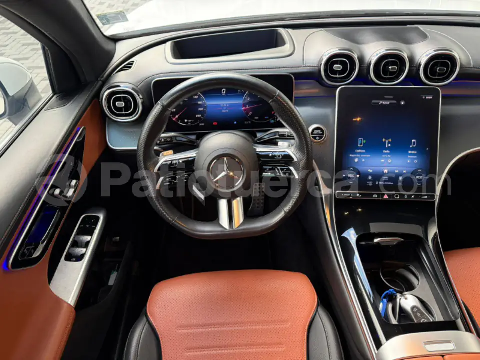 Foto 4 de Mercedes Benz GLC 300 AMG LINE